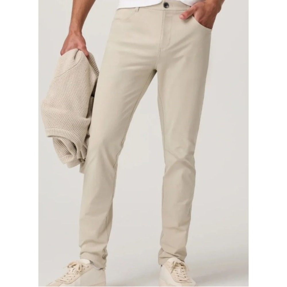 Vuori Meta Pants Men 34 Light Grey Technical Performance Casual Gorpcore Outdoor